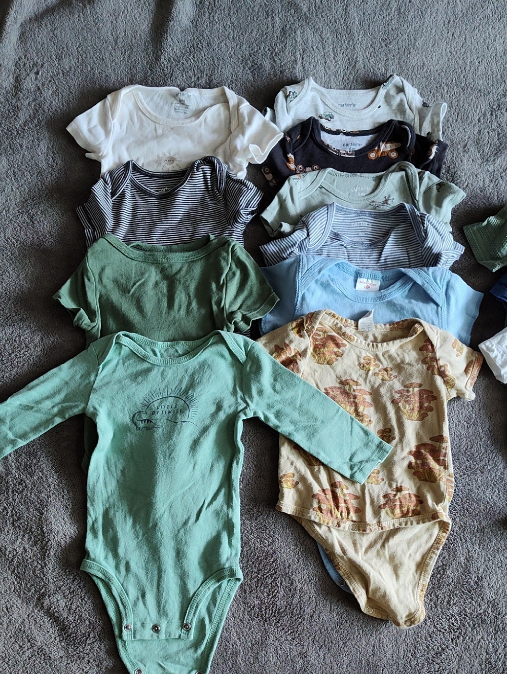 A Lot of Baby Clothes 6M